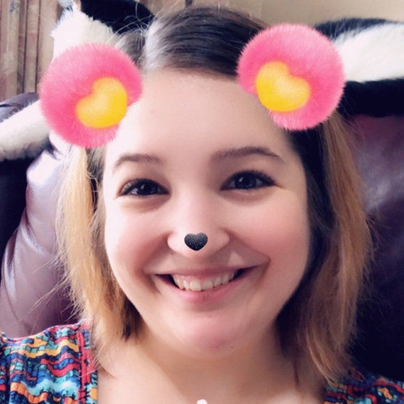 Profile Picture of Madelyn Allen (@mamaal57) on Poshmark