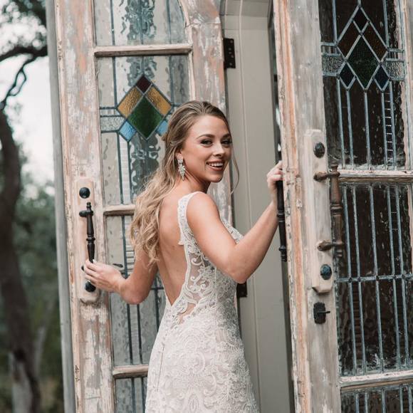 Profile Picture of Shelby Middaugh (@shelbymiddaugh) on Poshmark