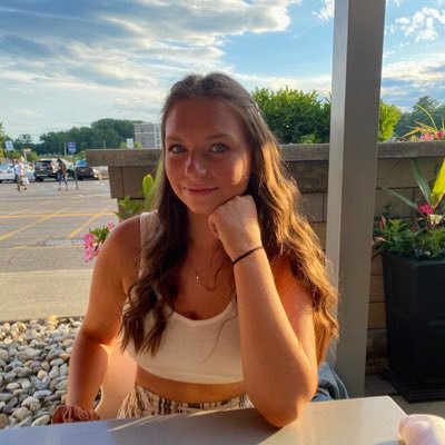 Profile Picture of Emily Benoit (@emily_benoit16) on Twitter