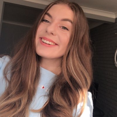 Profile Picture of Bailey ♡ (@BaileyLeahBlogs) on Twitter