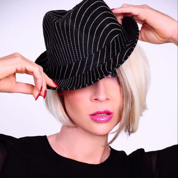 Profile Picture of Kim Joppie (@chaucer10) on Poshmark