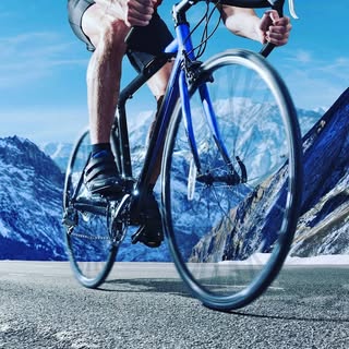 Profile Picture of JY (@yexiaofeng) on Instagram