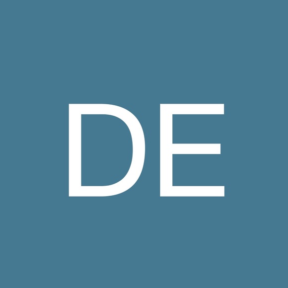 Profile Picture of Darla Enquist (@denquist) on Poshmark
