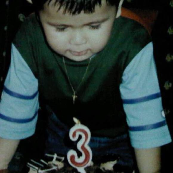 Aaron Bastion - Poshmark Profile Picture of Aaron Bastion (@reinhardbastion) on Poshmark