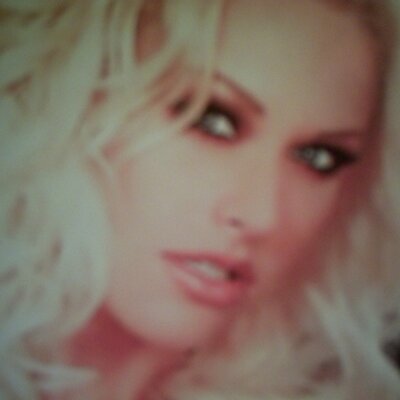 Profile Picture of Stacey Louise Tate (@Stacey_la) on Twitter