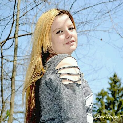 Profile Picture of Kayley Nicole Burke (@XxKayNicolexX) on Twitter