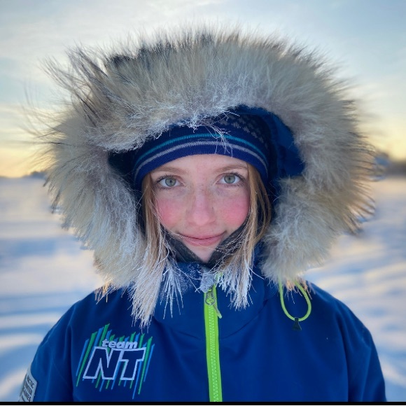 Profile Picture of Nina Slagter (@ninaslagter) on Poshmark