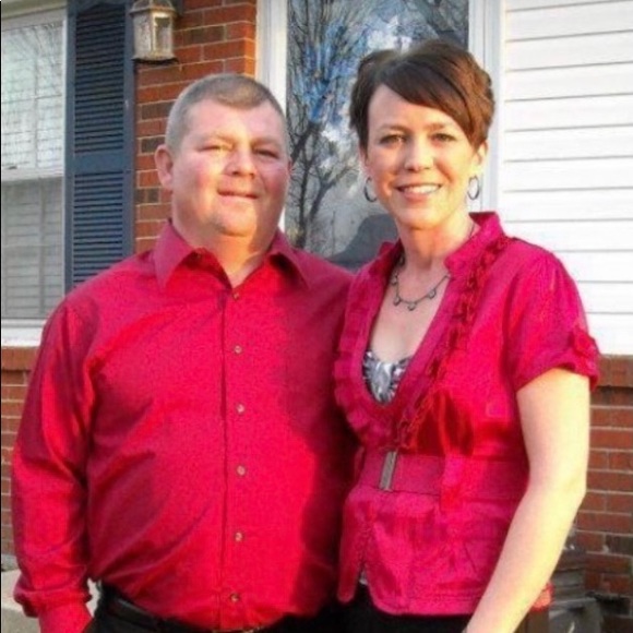 Profile Picture of Amanda Hicks (@mrshicks03) on Poshmark