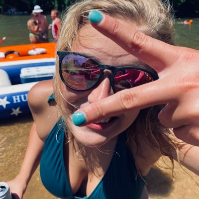 Profile Picture of Hannah Callahan (@Hannah4Jo) on Twitter