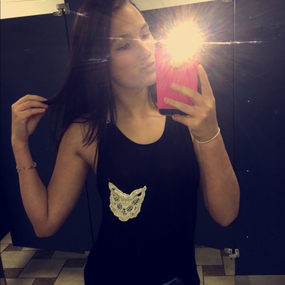 Shaylee Sperko - Poshmark Profile Picture of Shaylee Sperko (@shayleesperko) on Poshmark