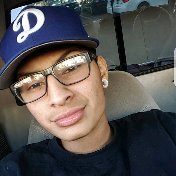 Profile Picture of Isaac Santana (@santanaisaac_) on Poshmark