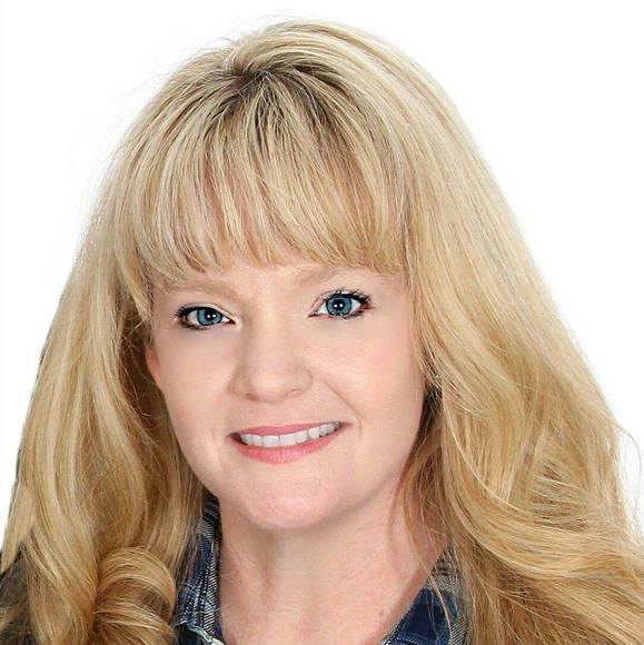 Profile Picture of Brandy Kemp (@brandykemp1) on Poshmark