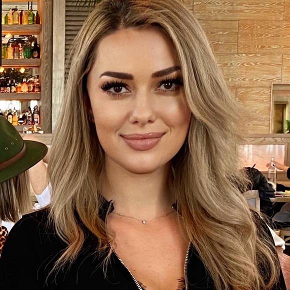 Profile Picture of Zina Yakovleva (@zzcherryzz) on Poshmark