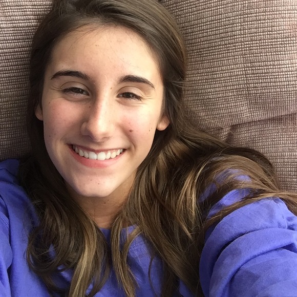 Profile Picture of Kaley Weaver (@kaley_weaver) on Poshmark