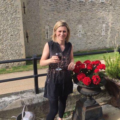 Profile Picture of Catherine Daniel (@catherinejacks) on Twitter