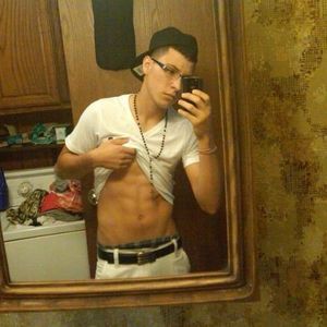 Profile Picture of Andres Pizarro (@andres.pizarro) on Myspace