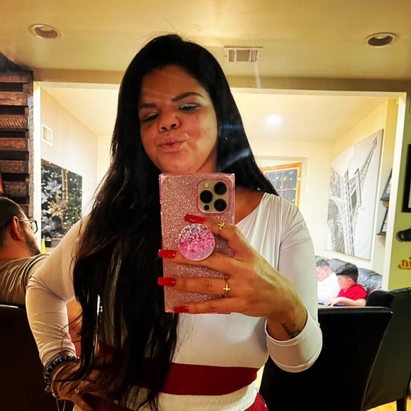 Profile Picture of Lorena Rossi (@lollizinha) on Poshmark