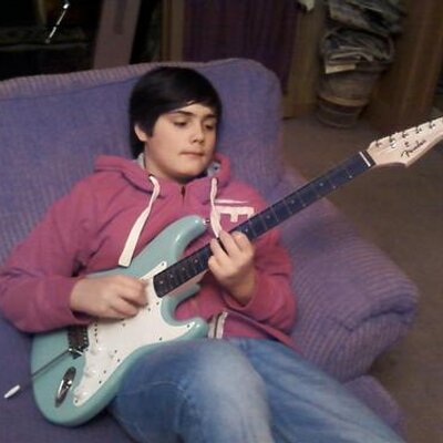 Profile Picture of Jon Nick Hutcheson (@Jon_Nick_H) on Twitter