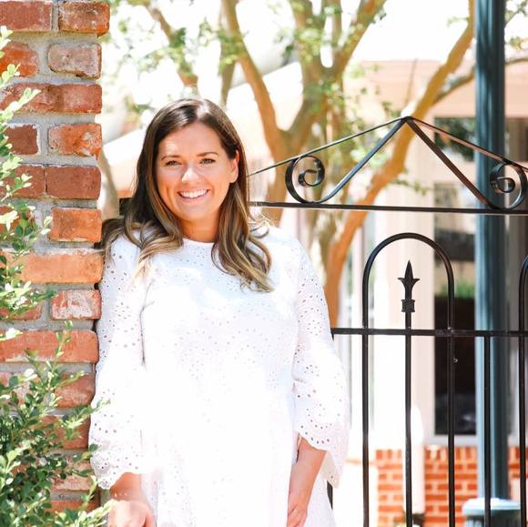 Profile Picture of Lulu Hawken (@luluhawken) on Poshmark