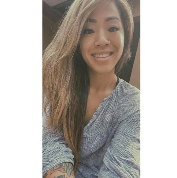 Profile Picture of Katie ann Stephanopoulos (@misskatieannxo) on Poshmark