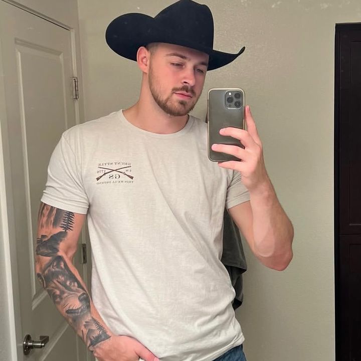 Profile Picture of Steven jasin (@steven_clerk) on Tiktok