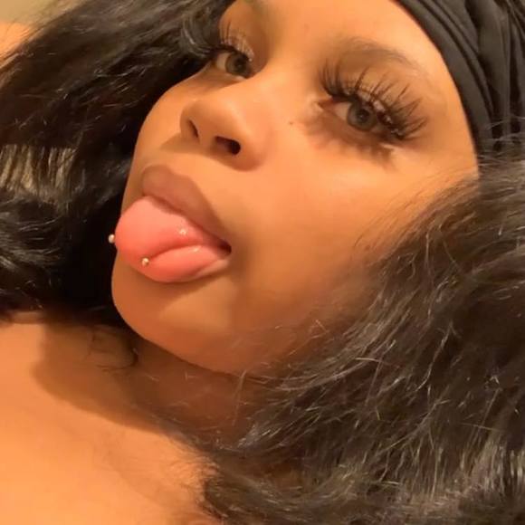 Profile Picture of Kelani Williams (@kelani_kiare) on Poshmark