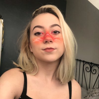 Profile Picture of Flora Turner (@florencebturner) on Twitter