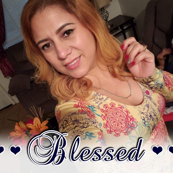 Profile Picture of Janeth Soriano (@normasoriano373) on Poshmark