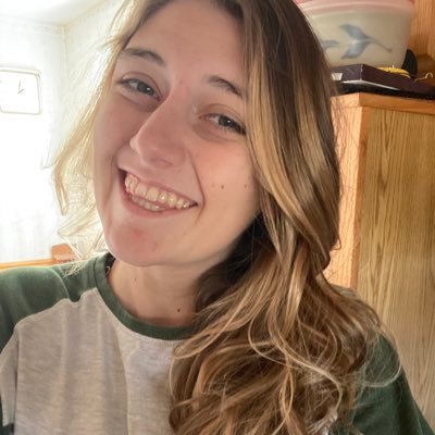 Profile Picture of Amanda Ault (@amanda_ault96) on Twitter