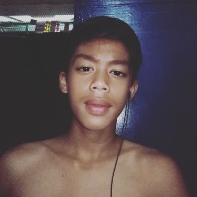 Profile Picture of K I N G 👑 (@EspeletaJames) on Twitter