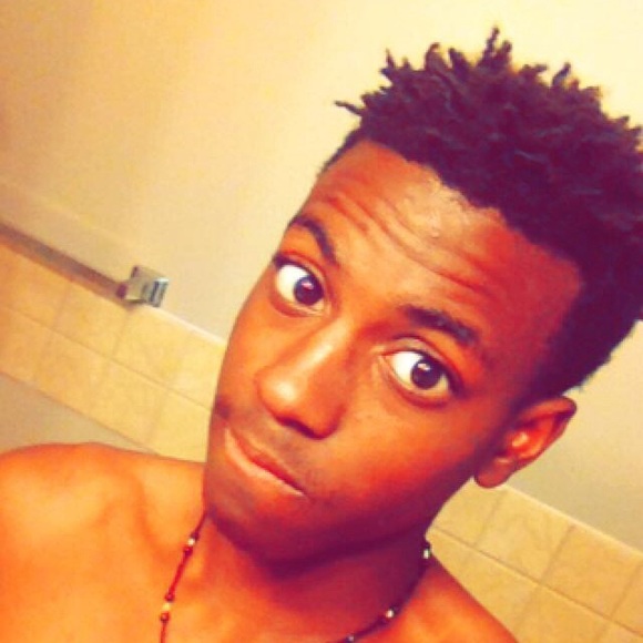 Profile Picture of Jordan Threlkeld (@vibesmotion) on Poshmark