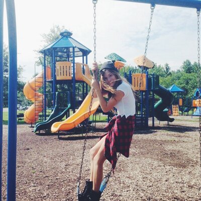 Profile Picture of Rachel Thomsen (@RachelThomsen) on Twitter