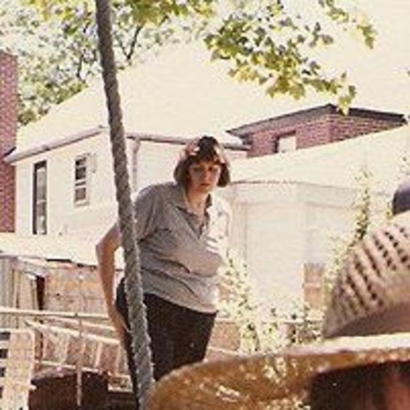 Nancy Parker - Poshmark Profile Picture of Nancy Parker (@nancy889) on Poshmark