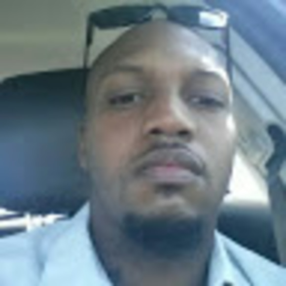 Profile Picture of Steven Arps (@arpssteven) on Poshmark