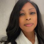 Profile Picture of Yolanda Bender (@yolanda_bee) on Instagram