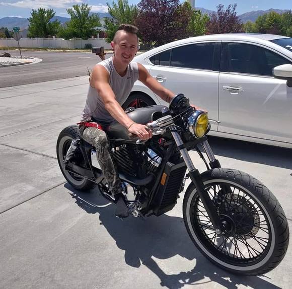 Colten Squire - Poshmark Profile Picture of Colten Squire (@coltensquire) on Poshmark