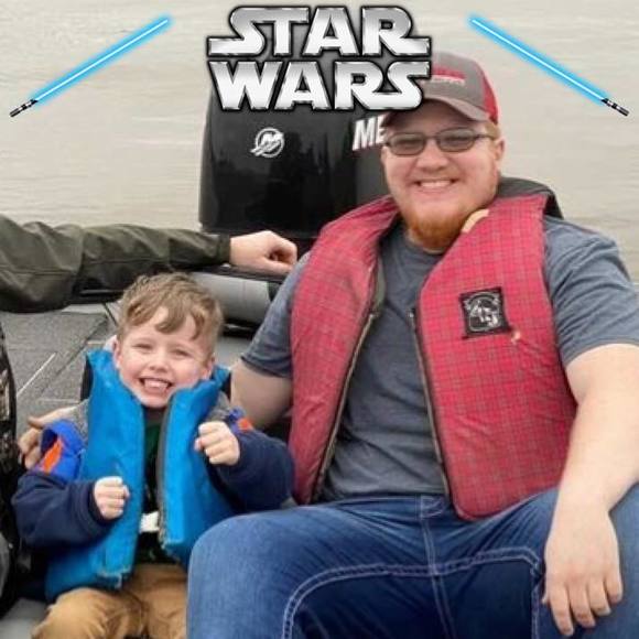 Profile Picture of Benjamin Ellis (@smileybeast) on Poshmark