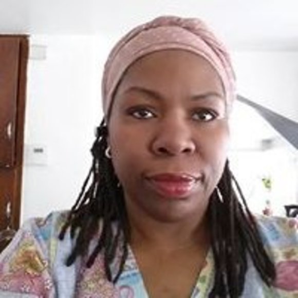 Profile Picture of Alberta Jones (@albertajones) on Poshmark