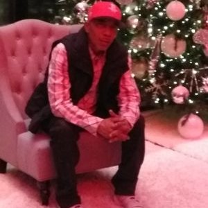 Profile Picture of Andre Stokes (@AndreSt21330557) on Twitter