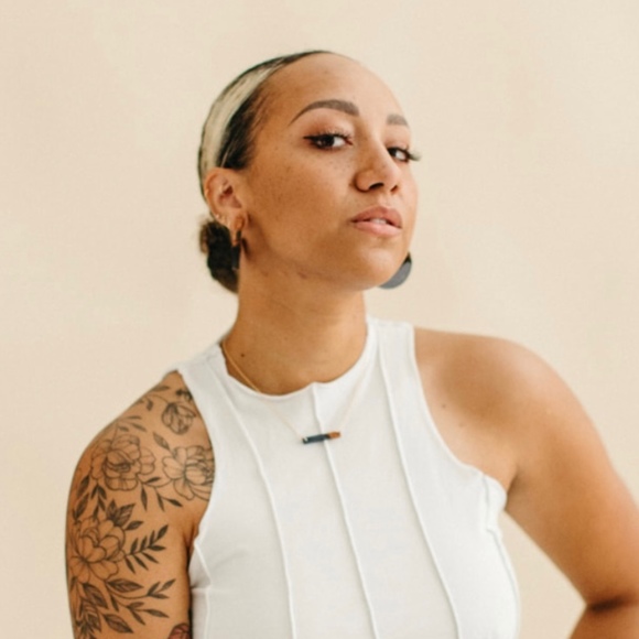 Profile Picture of Jacqueline Vaughn (@jrvaughn20) on Poshmark