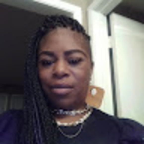 Profile Picture of Miriam Duncan (@miriamduncan) on Poshmark