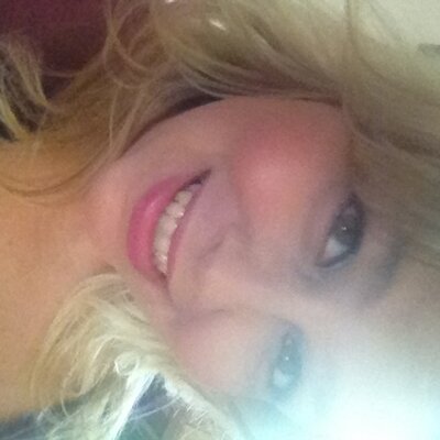 Profile Picture of Mona Dixon (@mona_dixon) on Twitter