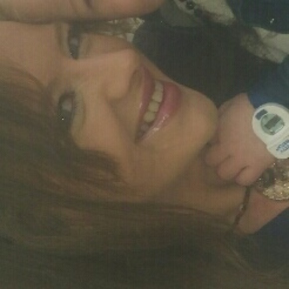 Profile Picture of Kelsi Sanderford (@kls090513) on Poshmark