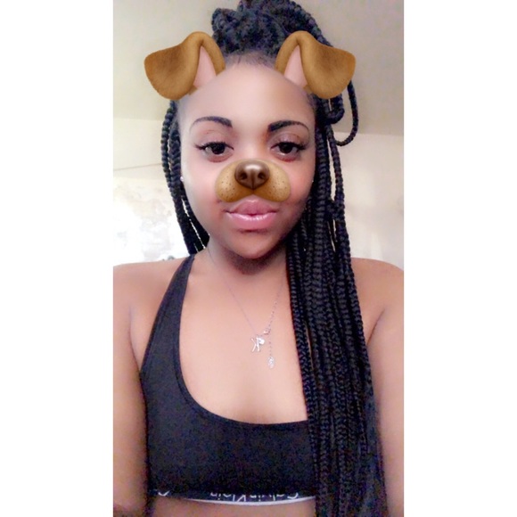 Profile Picture of Kyleigh Brisker (@kyrisk) on Poshmark