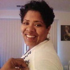 Profile Picture of Robin GEM Duncan (@msrainbowgem72) on Twitter