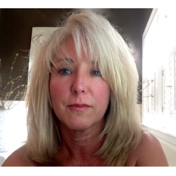 Profile Picture of Robin Rawls (@robinrawls) on Poshmark