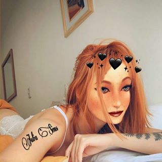 Profile Picture of Julia Sims (@Julia-Sims) on Facebook