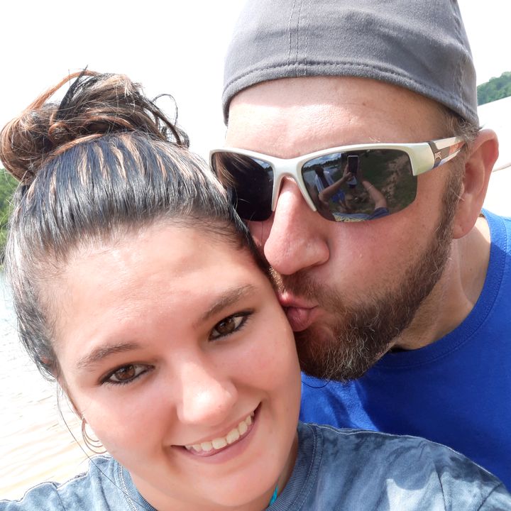 Profile Picture of Lisa Mcgowan (@rednecklisa41) on Tiktok