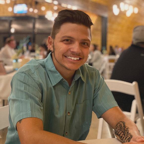 Profile Picture of Cory Hintzen (@coryhintzen) on Poshmark