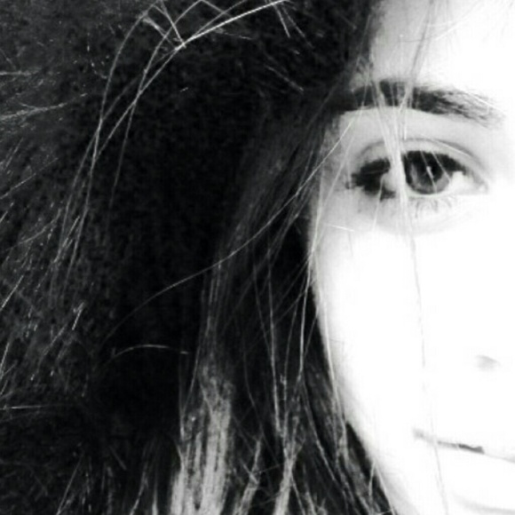 Profile Picture of Jewel Matanane (@iloveursockz) on Poshmark